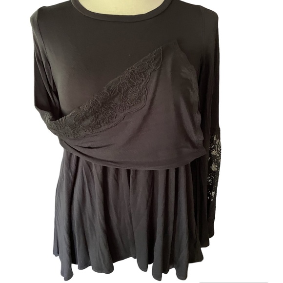 American Eagle Outfitters Slate Grey Flare Arm V Neck Open Back Long Sleeve - Picture 2 of 10